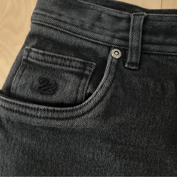 Gloria Vanderbilt Black Denim Cuffed Jeans - Picture 5 of 6